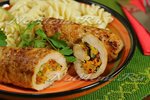 Мясные рулеты, фаршированные овощами